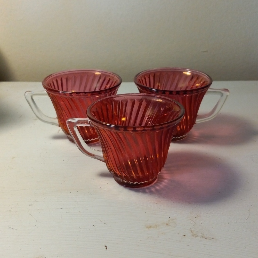 Vtg Federal Glass Co 1940s Carnival Diana Ruby Demitasse kids cups
